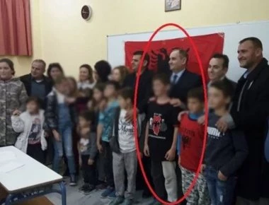 «Μεμονωμένο» χαρακτήρισε το περιστατικό της επίδειξης της «μεγάλης Αλβανίας» στη Κρήτη το ΥΠΕΞ